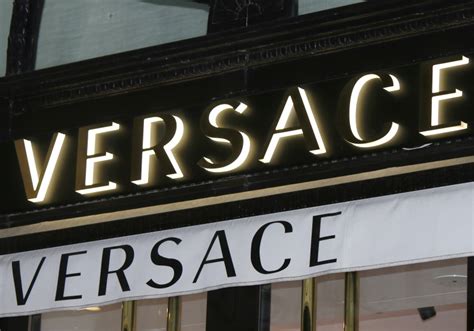 bilancio ecosostenibile versace|versace csr report.